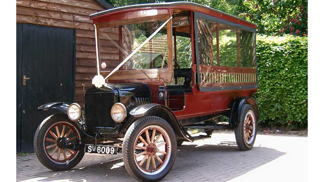 Ford Model 'T' Charabanc wedding car for hire in Lewes, East Sussex