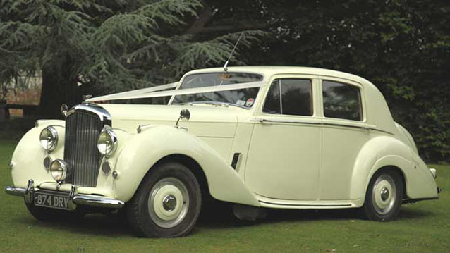 Bentley 'R' Type wedding car for hire in Winchester, Hampshire