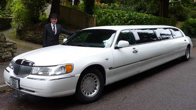 Lincoln USA 30ft Stretched Limousine
