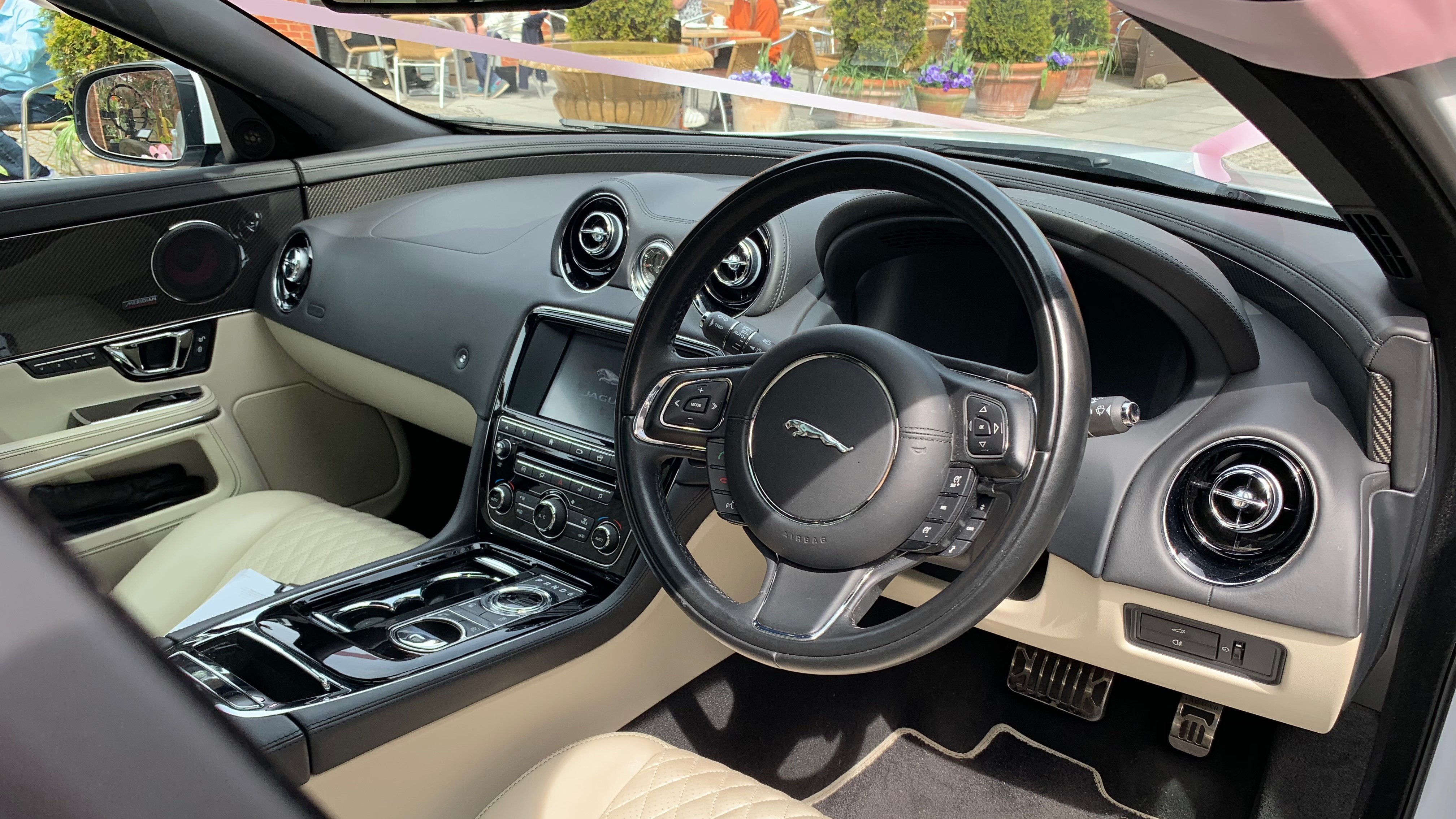 Jaguar XJ LWB Autobiography