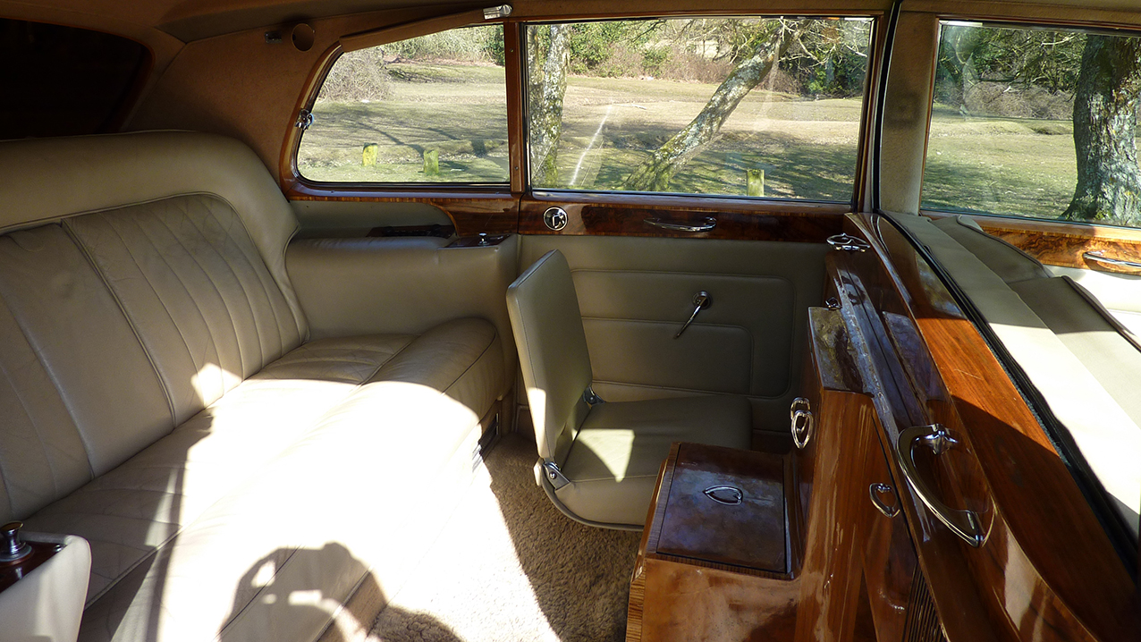 Rolls-Royce Phantom V Limousine