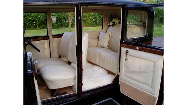 Citroën Deluxe Saloon