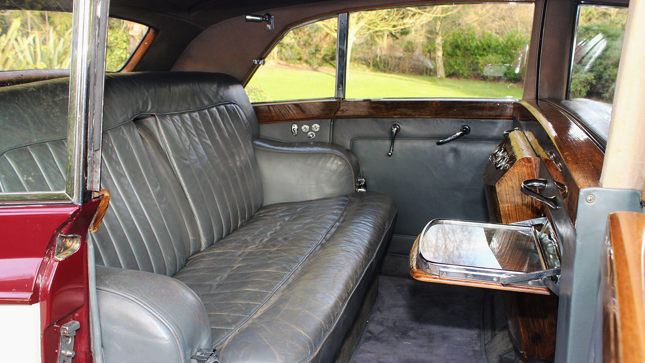 Rolls-Royce Silver Wraith