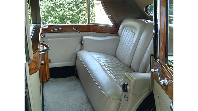 Rolls-Royce Silver Wraith