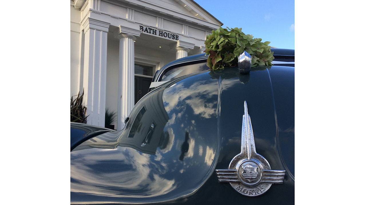 Morris Minor Saloon