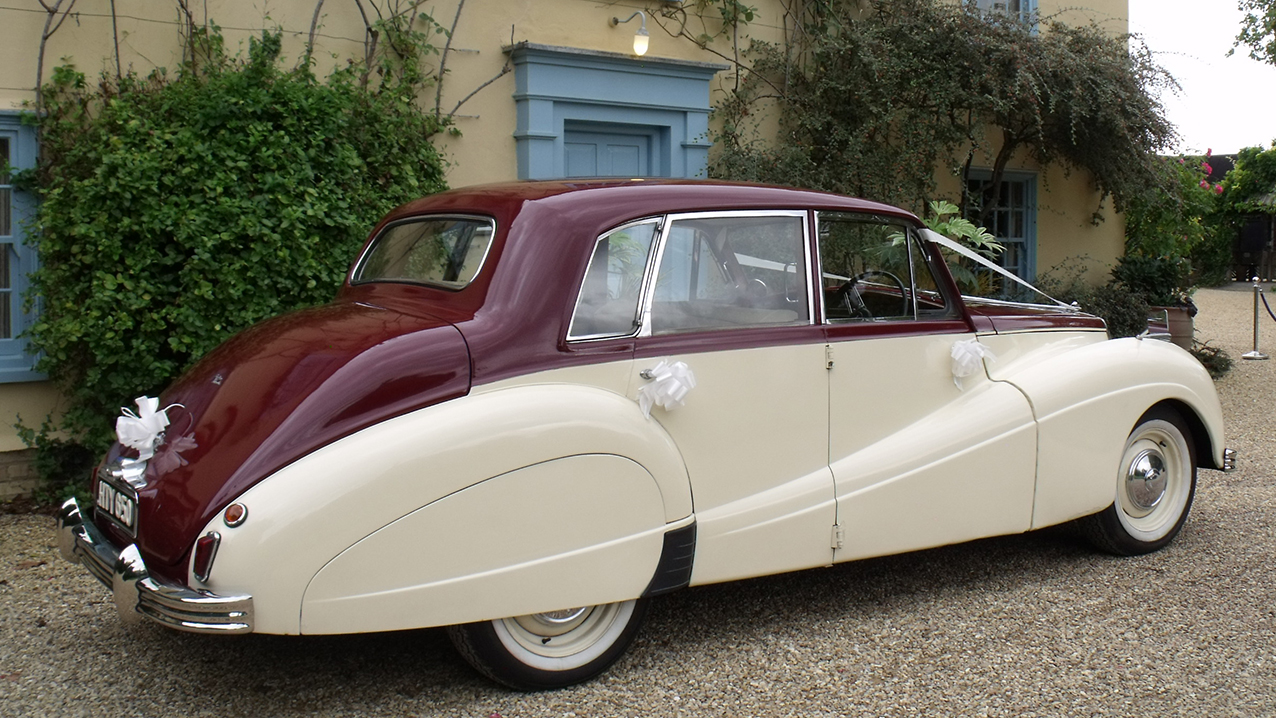 Classic Cream Armstron-Siddeley Wedding Car Hire Cambridge and Royston