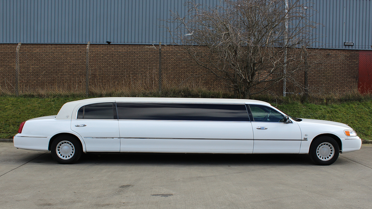 Lincoln 30ft USA Stretched Limousine
