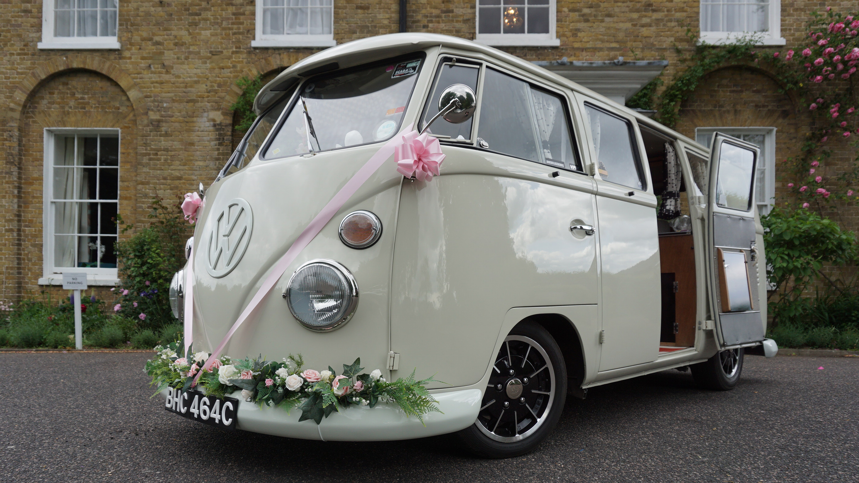 Volkswagen Split Screen Camper Van wedding car for hire in Welling, Kent