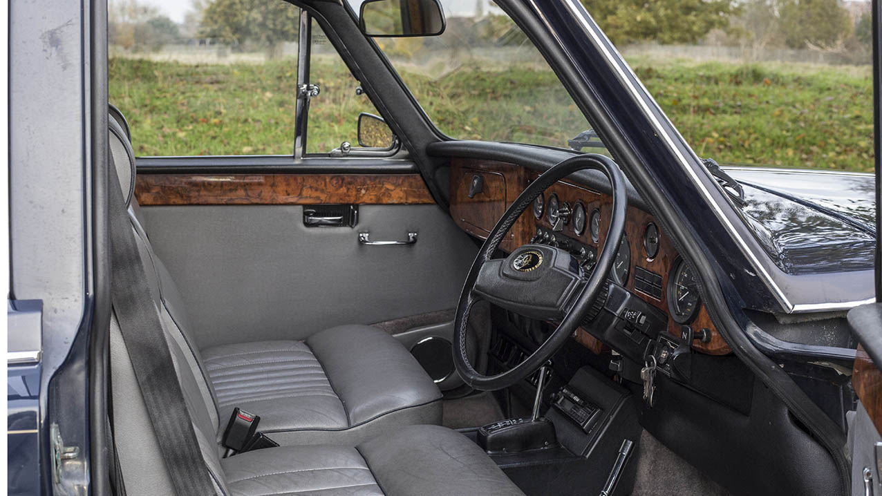 Daimler DS420 Limousine