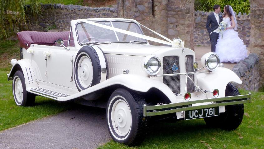 Beauford Convertible wedding car for hire in Hatfield, Hertfordshire