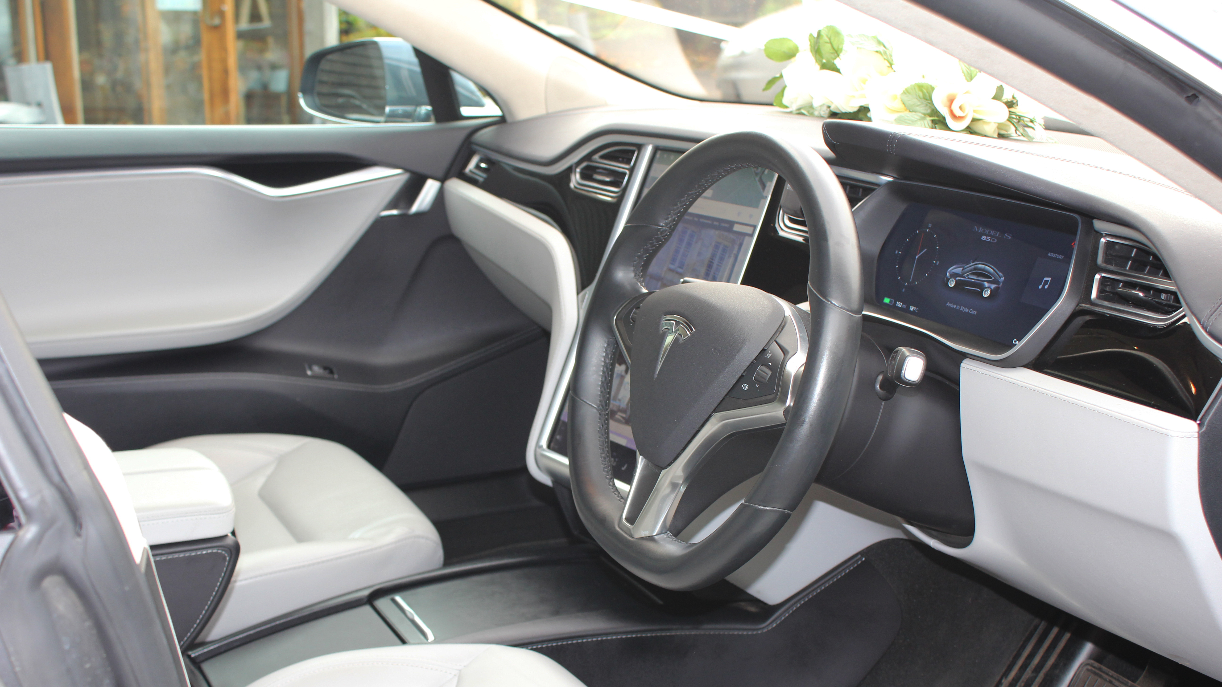 Tesla 'S' 85D