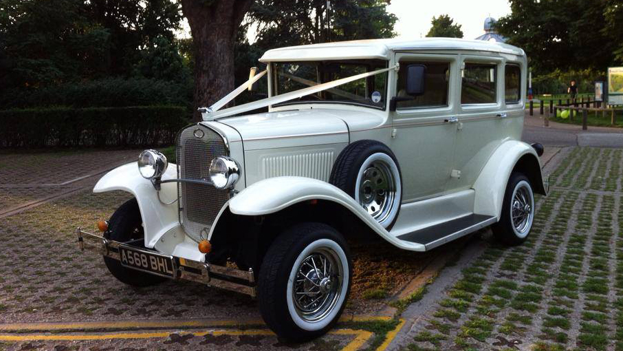 1930's Vintage style Wedding Car Hire for Weddings in East London