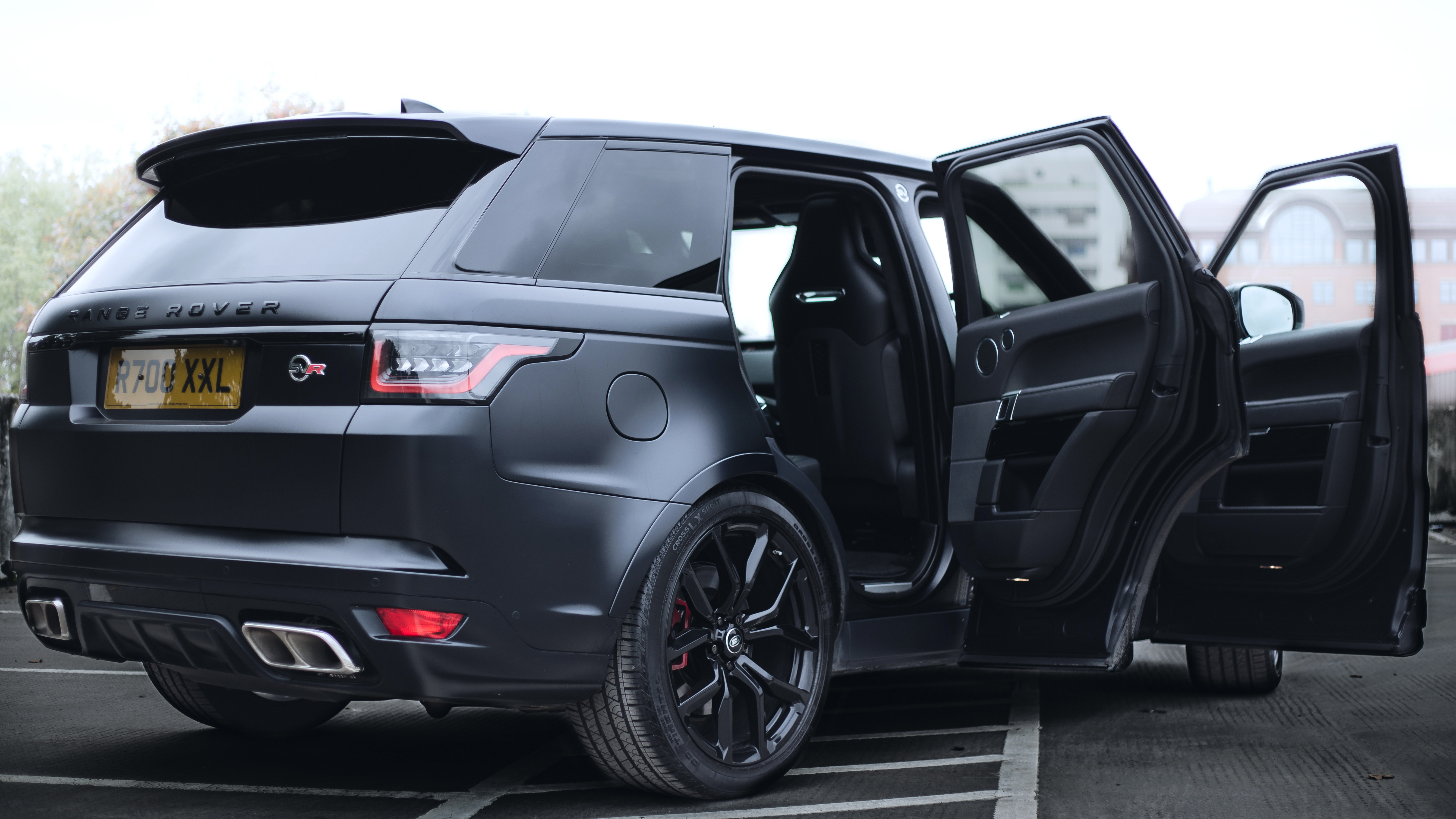 Range Rover Sport SVR V8