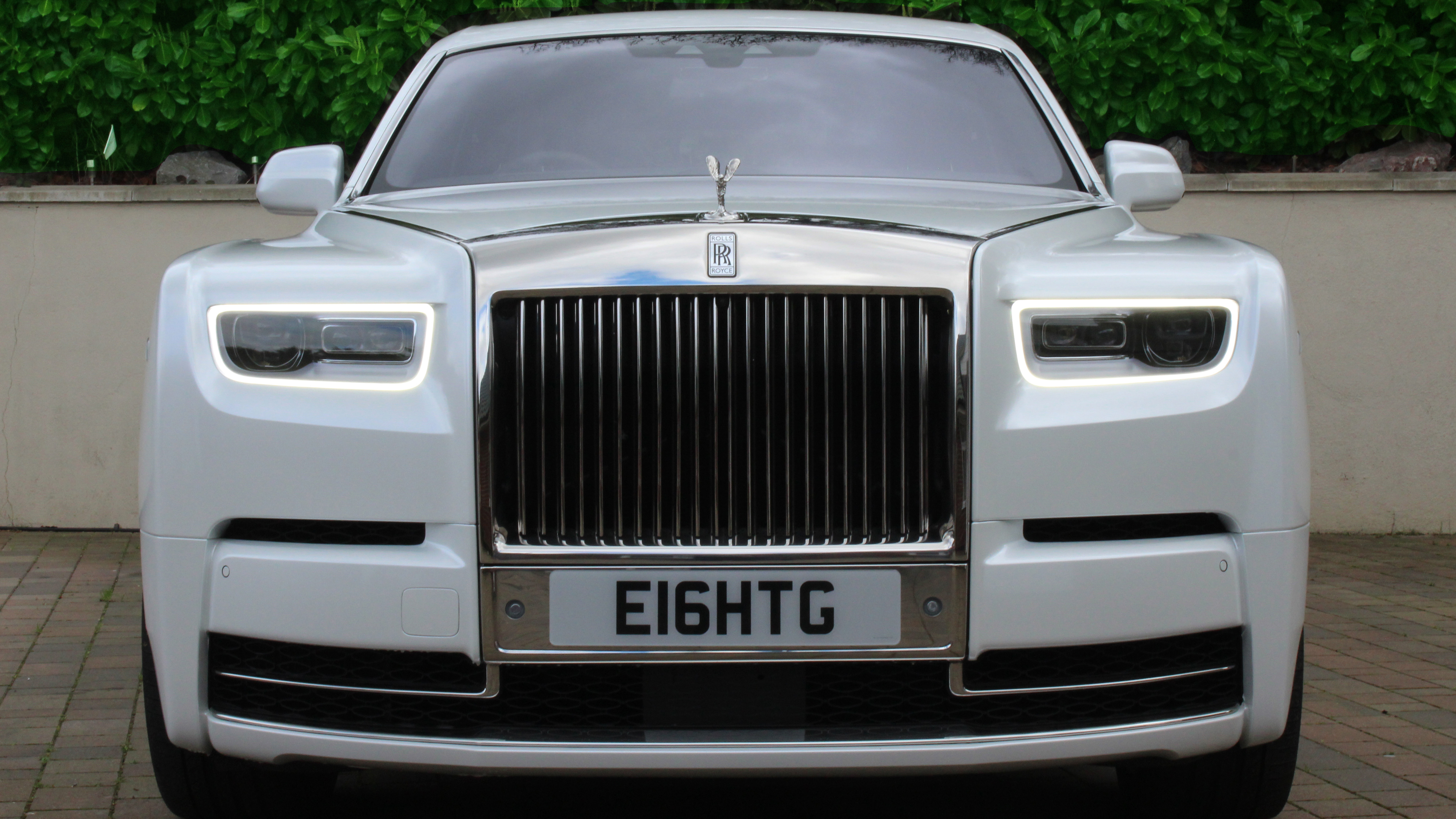 Rolls-Royce Phantom 8