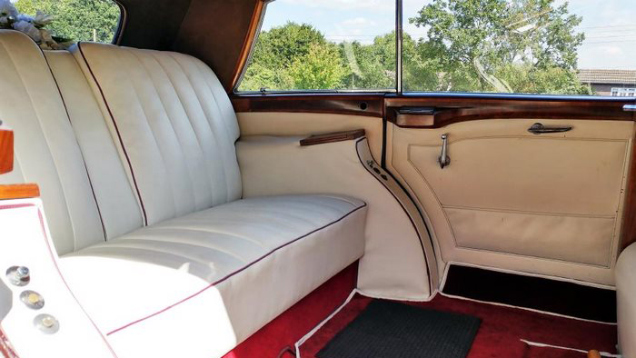 Rolls-Royce Silver Wraith