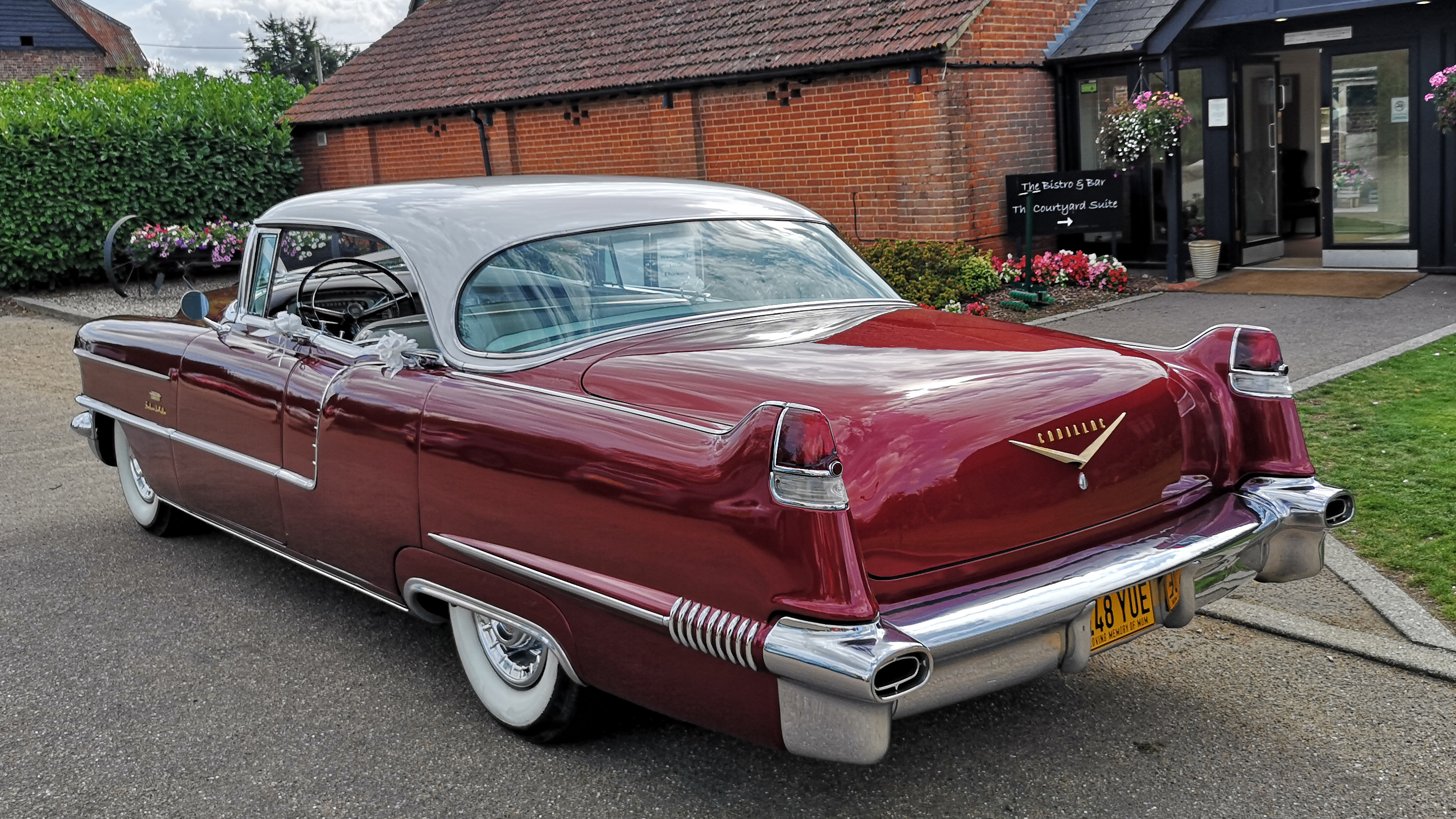 Cadillac Sedan De Ville