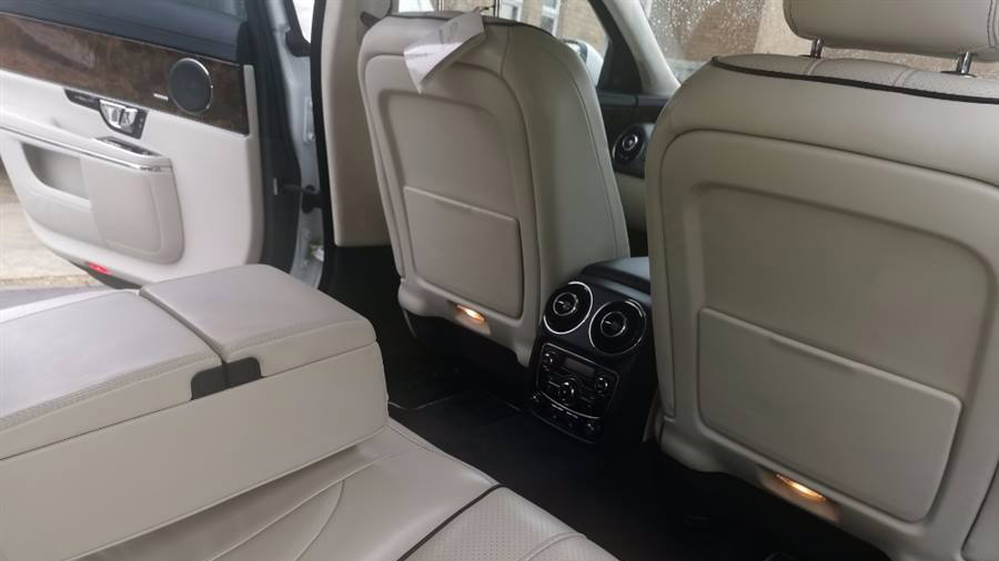 Jaguar XJ V6 Supercharged LWB