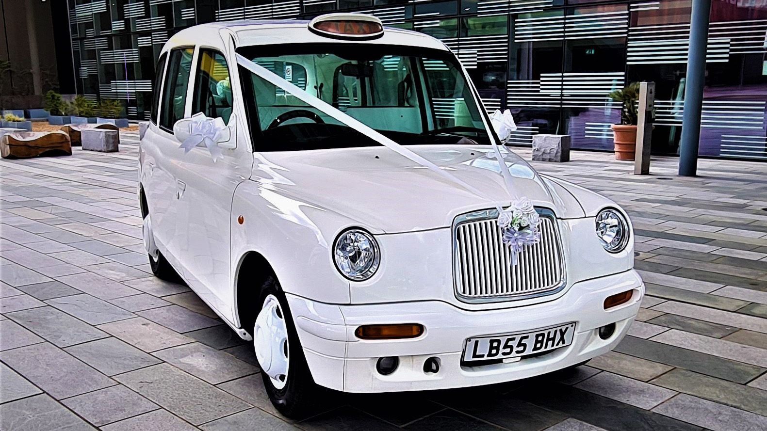 Taxi Cab wedding car for hire in London
