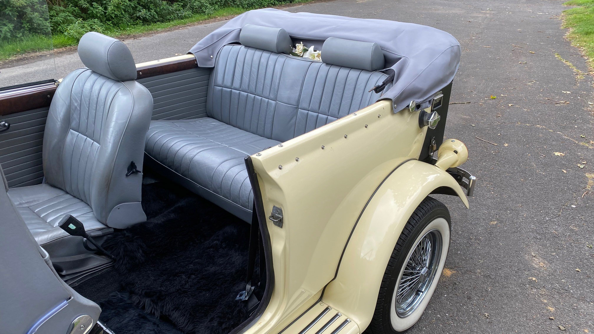 Beauford Convertible
