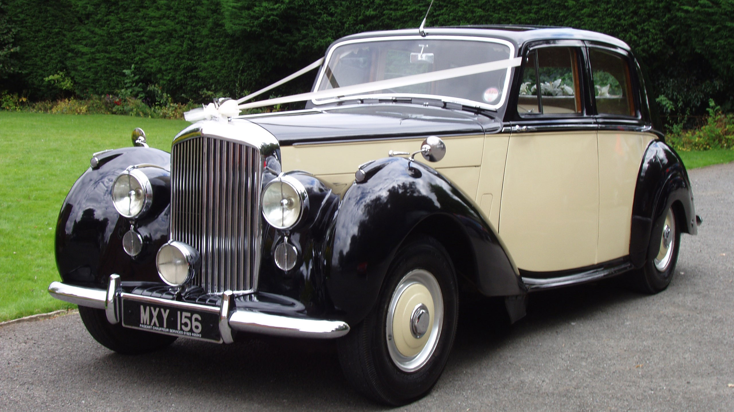 Bentley Mk6 wedding car for hire in Aylesbury, Buckinghamshire