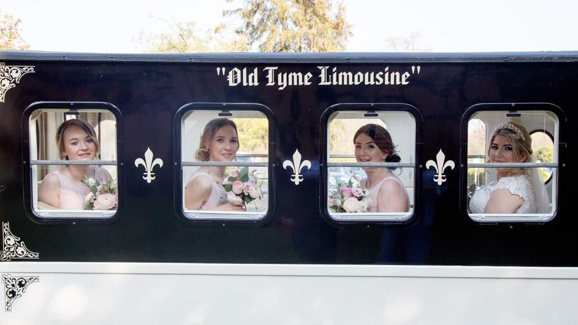 Asquith Mascot Wedding Bus