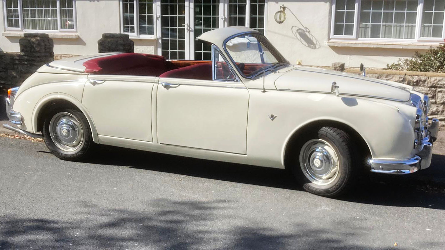 Daimler 250 V8 Convertible