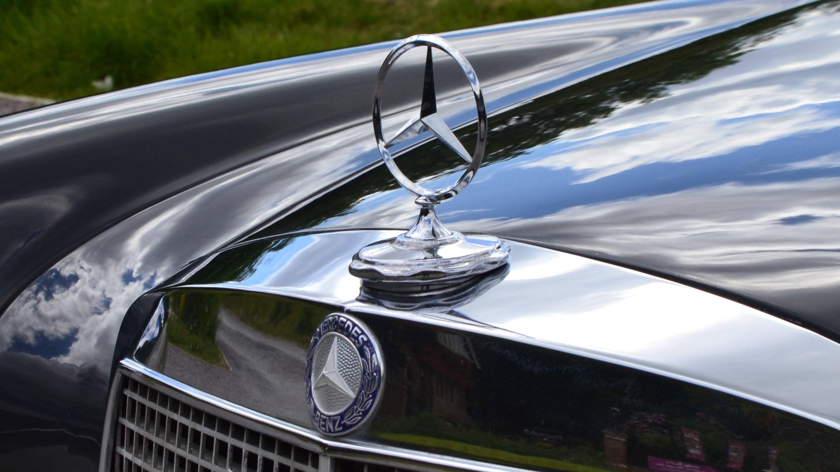 Mercedes-Benz 280SE 3.5L