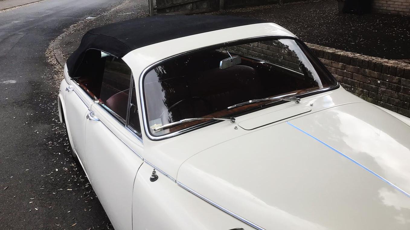Daimler 250 V8 Convertible