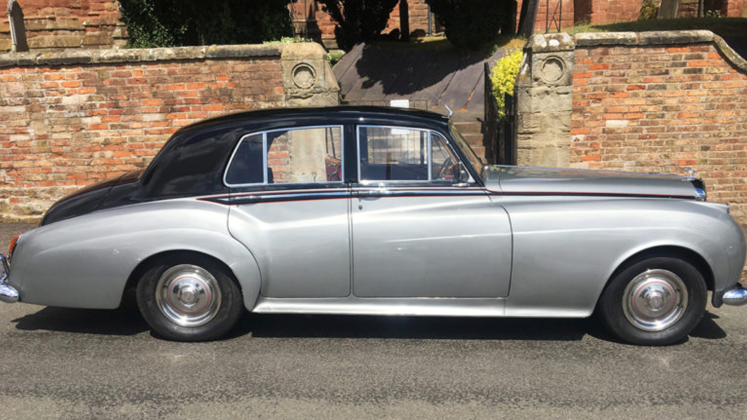 Bentley S1