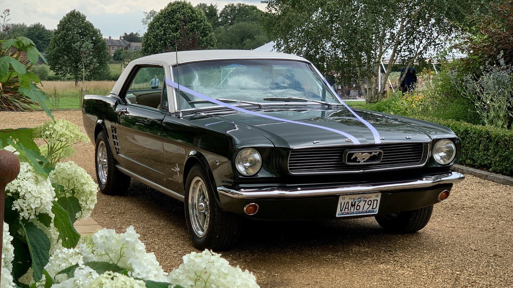 Ford Mustang V8 Coupe wedding car for hire in New Forest, Hampshire