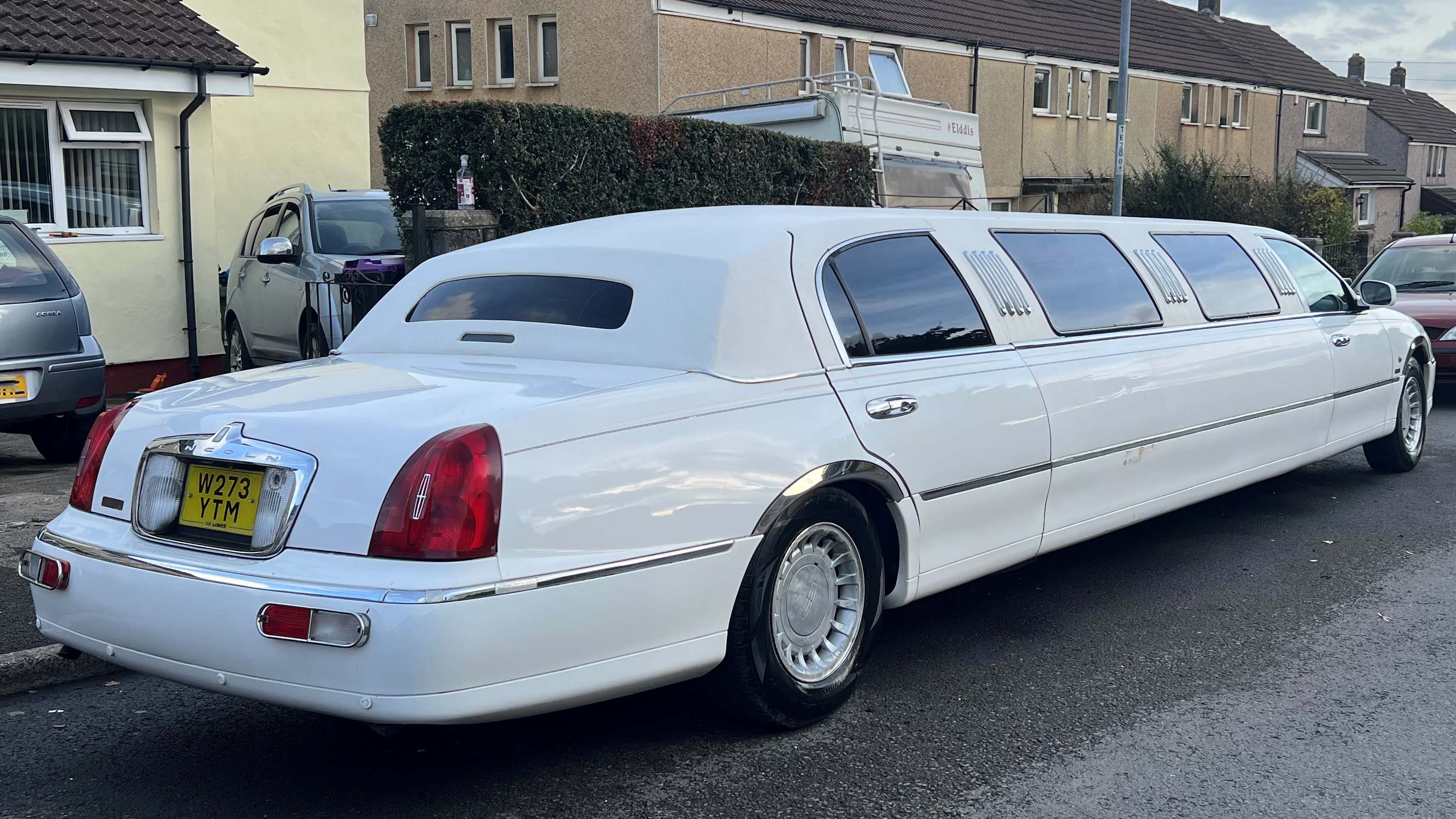 Lincoln Stretched Limousine
