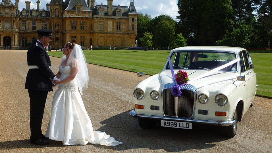 Classic 7-seater Daimler Limousine