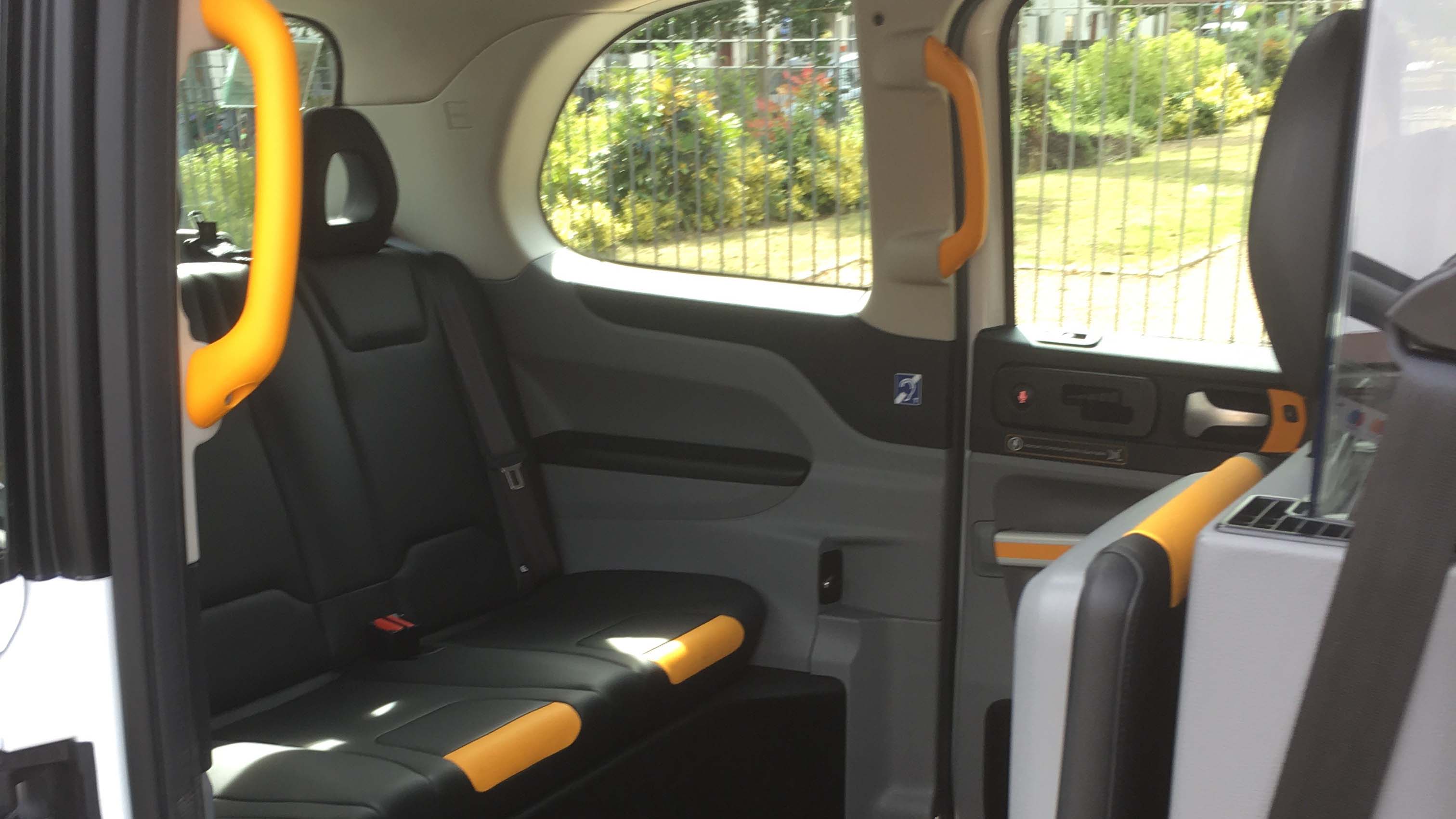 Taxi Cab - 100% Electric
