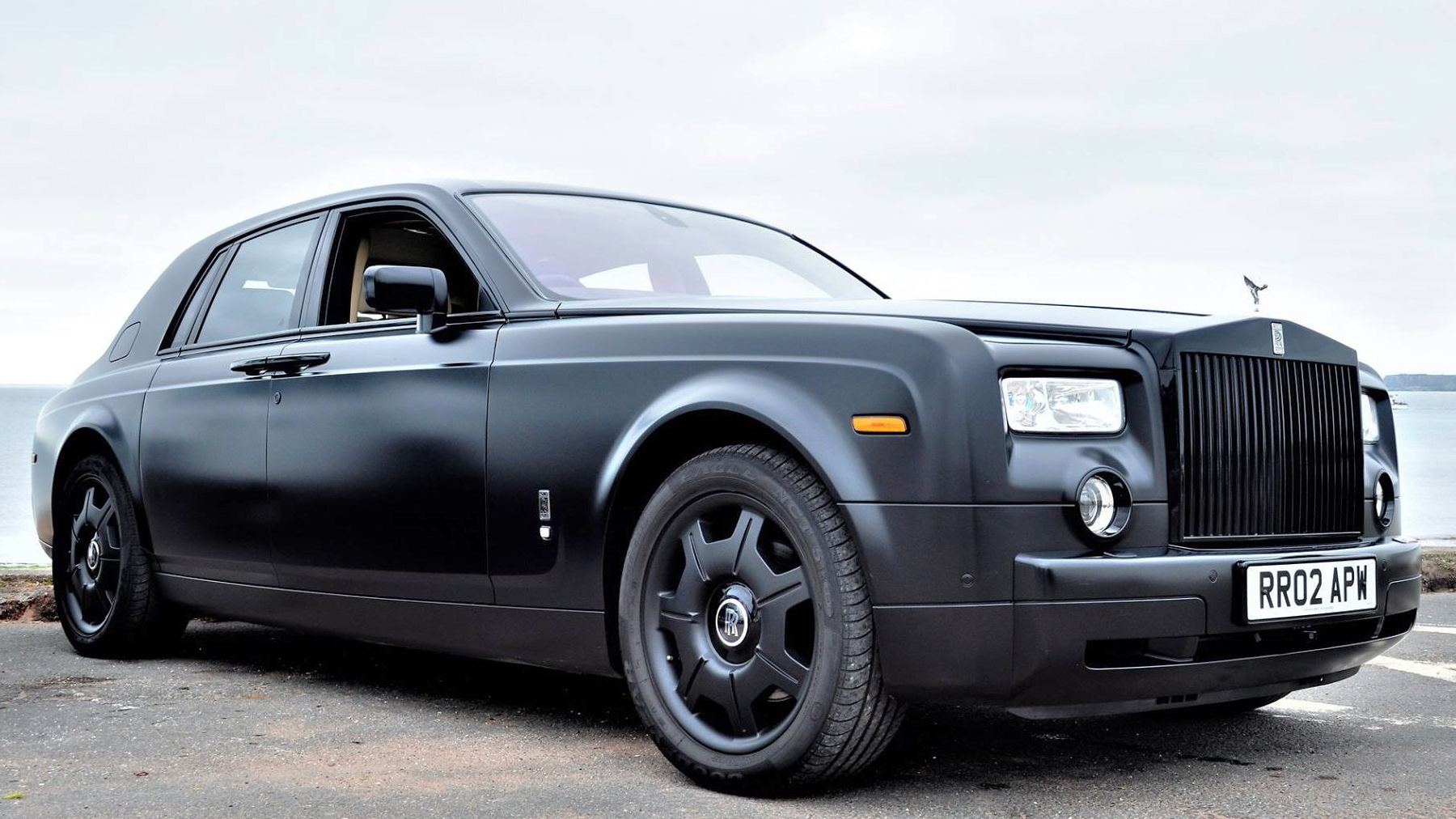Rolls-Royce-Phantom