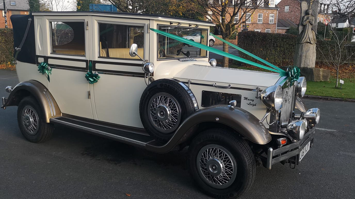 1930's Vintage Style Imperial Landaulette