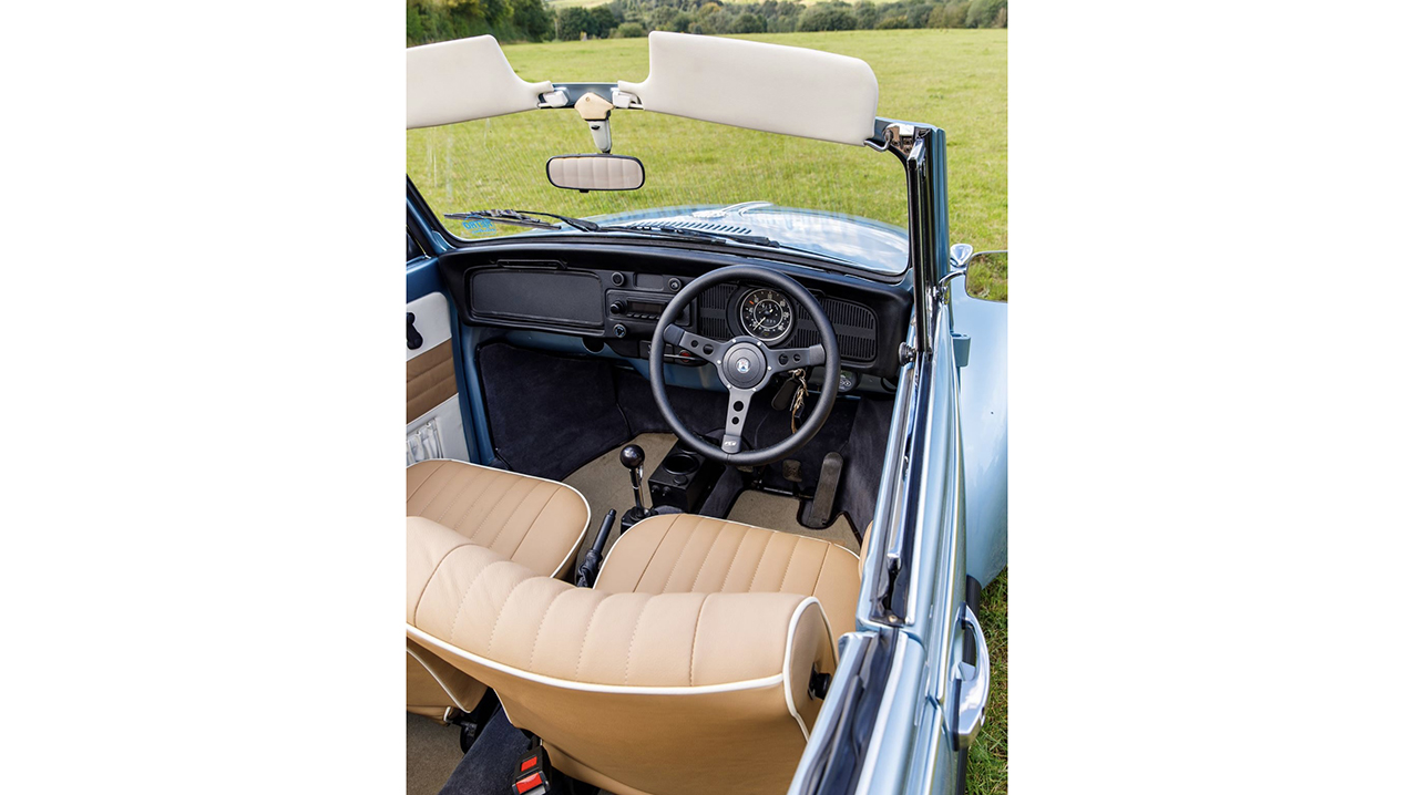 Volkswagen Beetle Convertible '100% Electric'