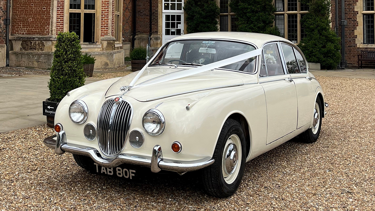 Jaguar Mk2 wedding car for hire in Hitchin, Hertfordshire
