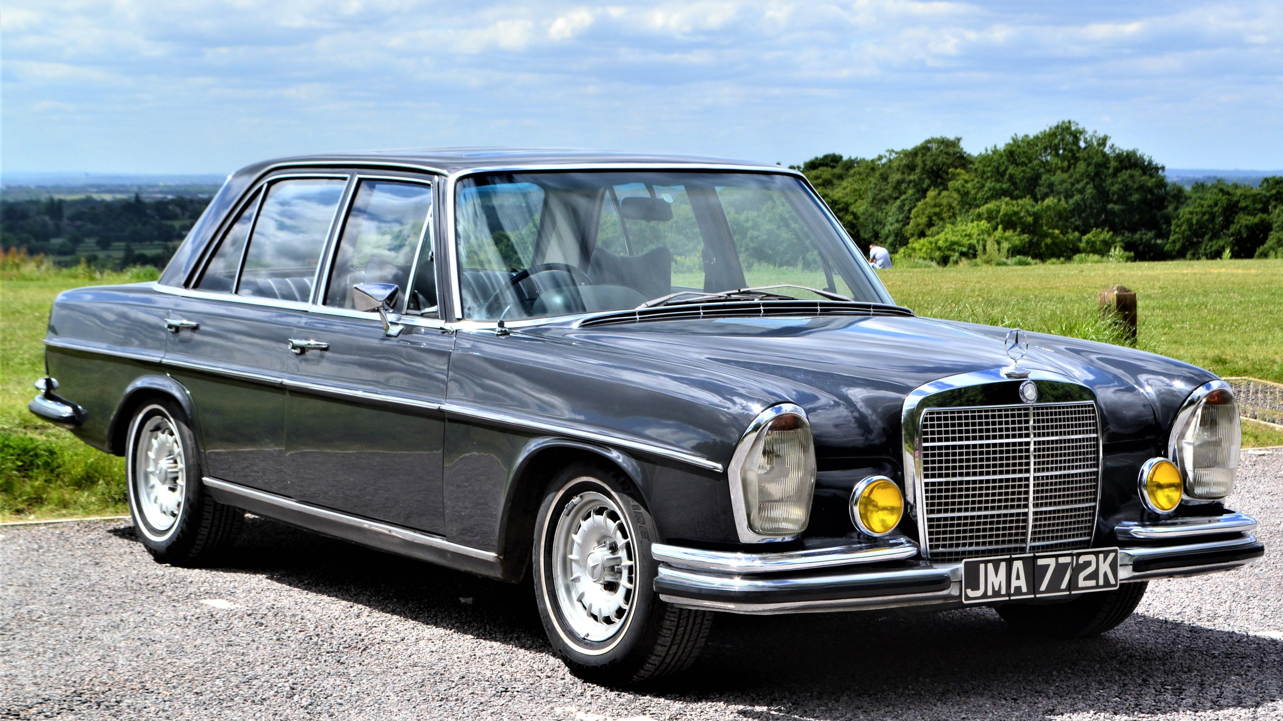 Classic Mercedes-Benz 280SE