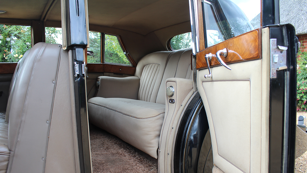 Rolls-Royce Silver Wraith