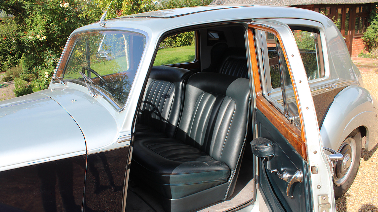 Rolls-Royce Silver Dawn