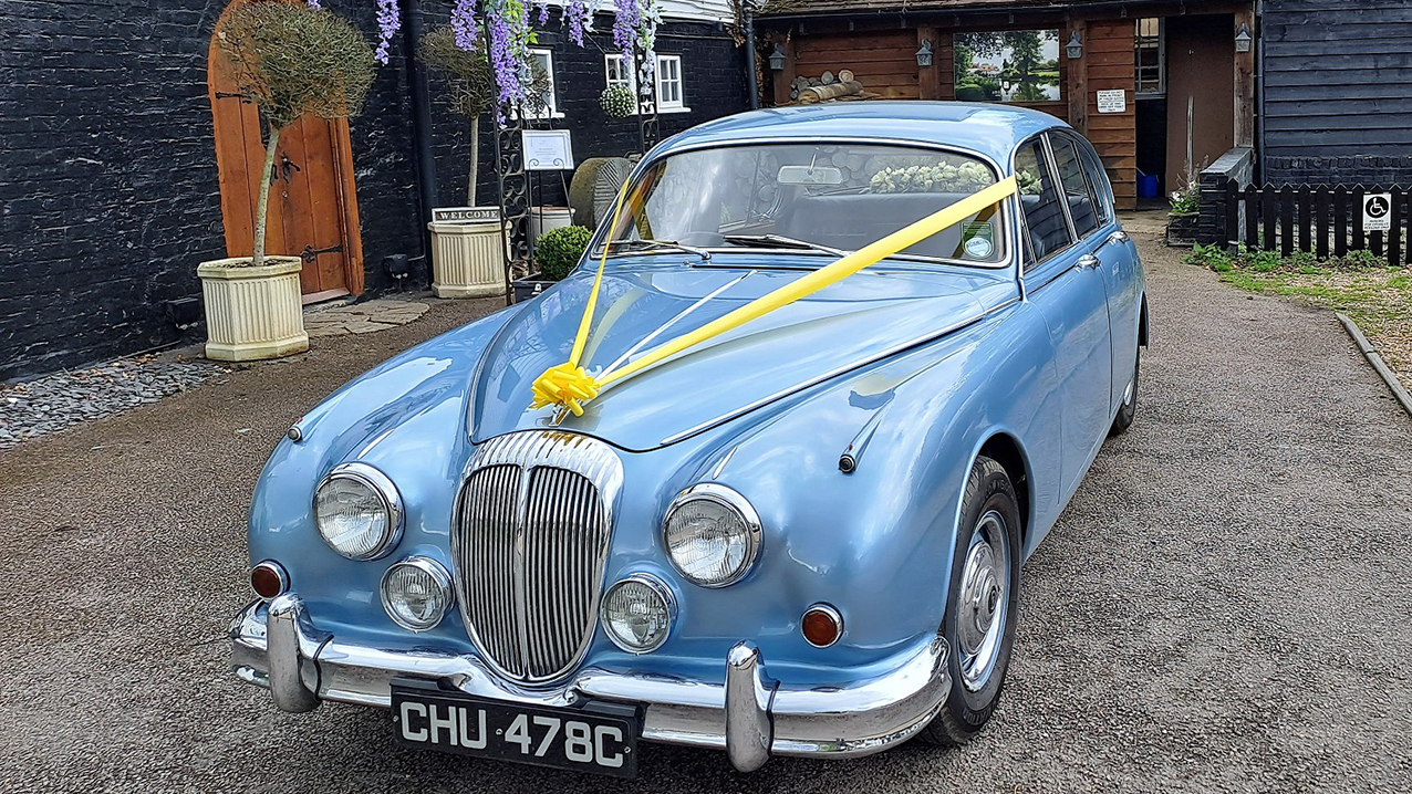 Daimler 250 V8