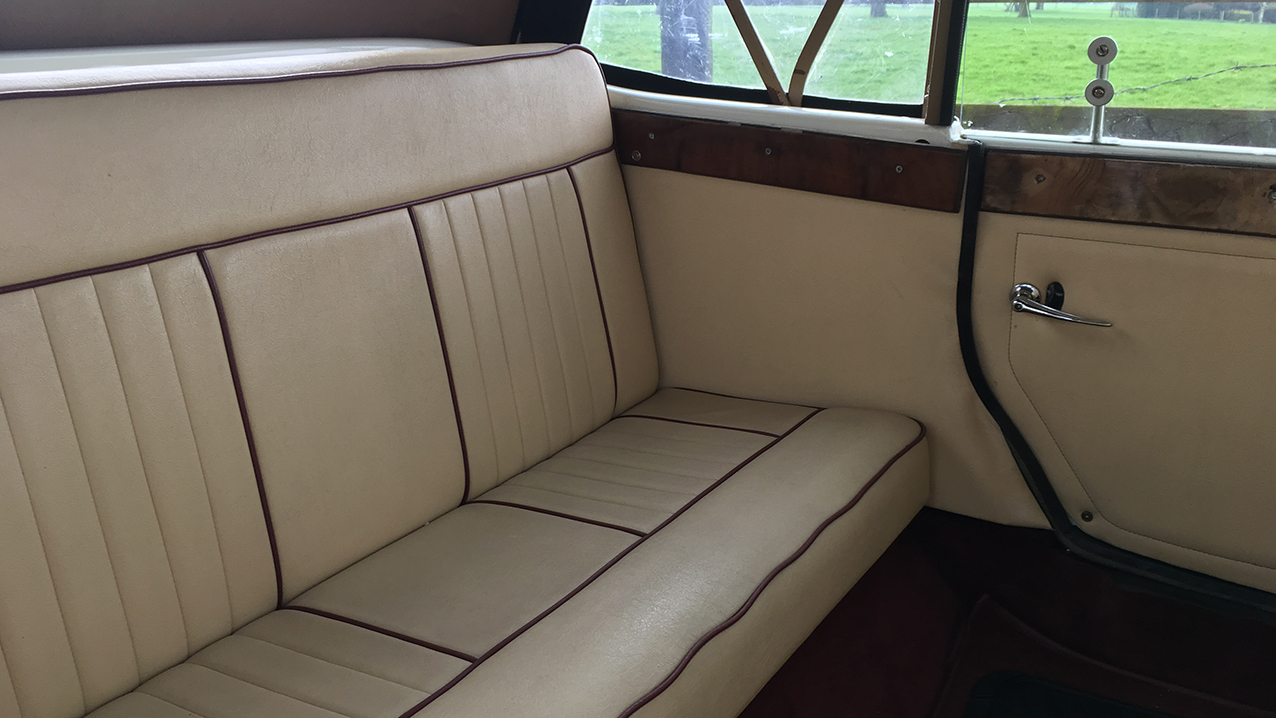 Beauford Convertible