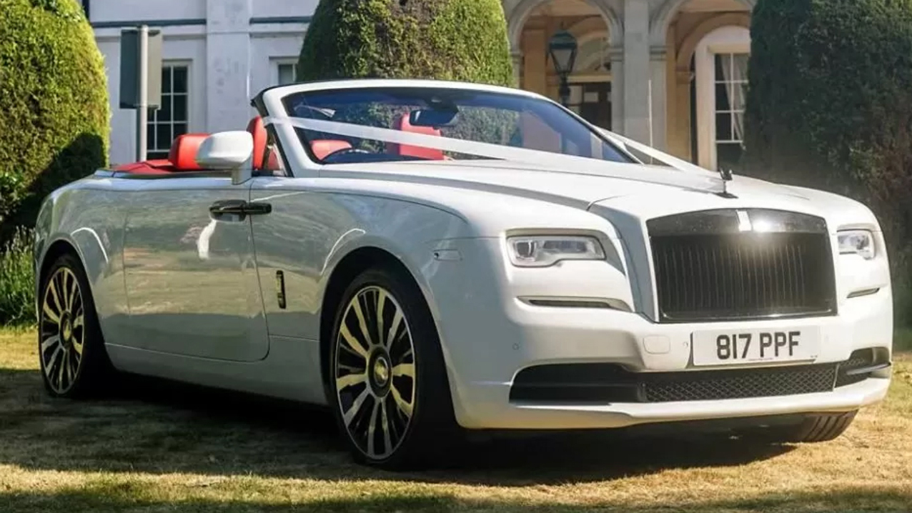 Rolls-Royce Dawn Convertible wedding car for hire in Harlow, Essex