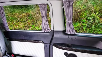 rear interior Mercedes Viano