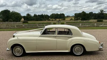 Classic rolls-Royce Silver Cloud decorated with Wedding Ribbons
