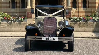 1930's vintage style Bramwith in Ivory & Black