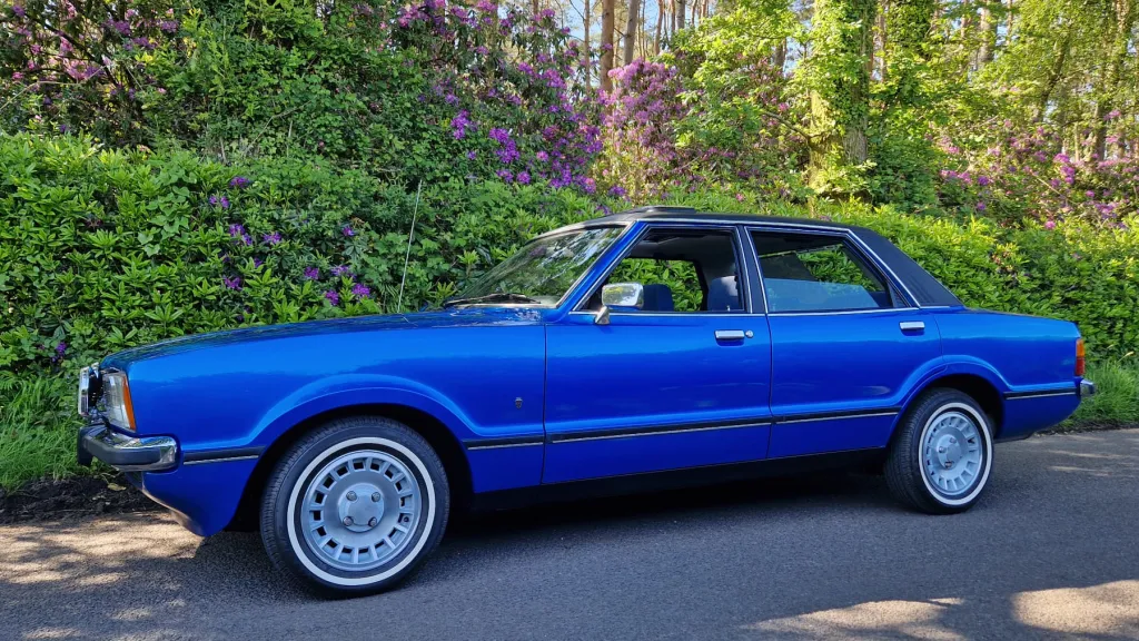 Blue Ford Cortina Mk4 2L Ghia