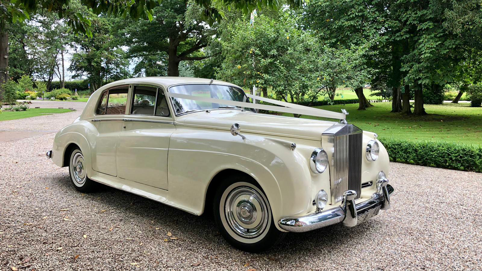 Wedding Car Hire Greenwich in London Over 250 Cars for hire