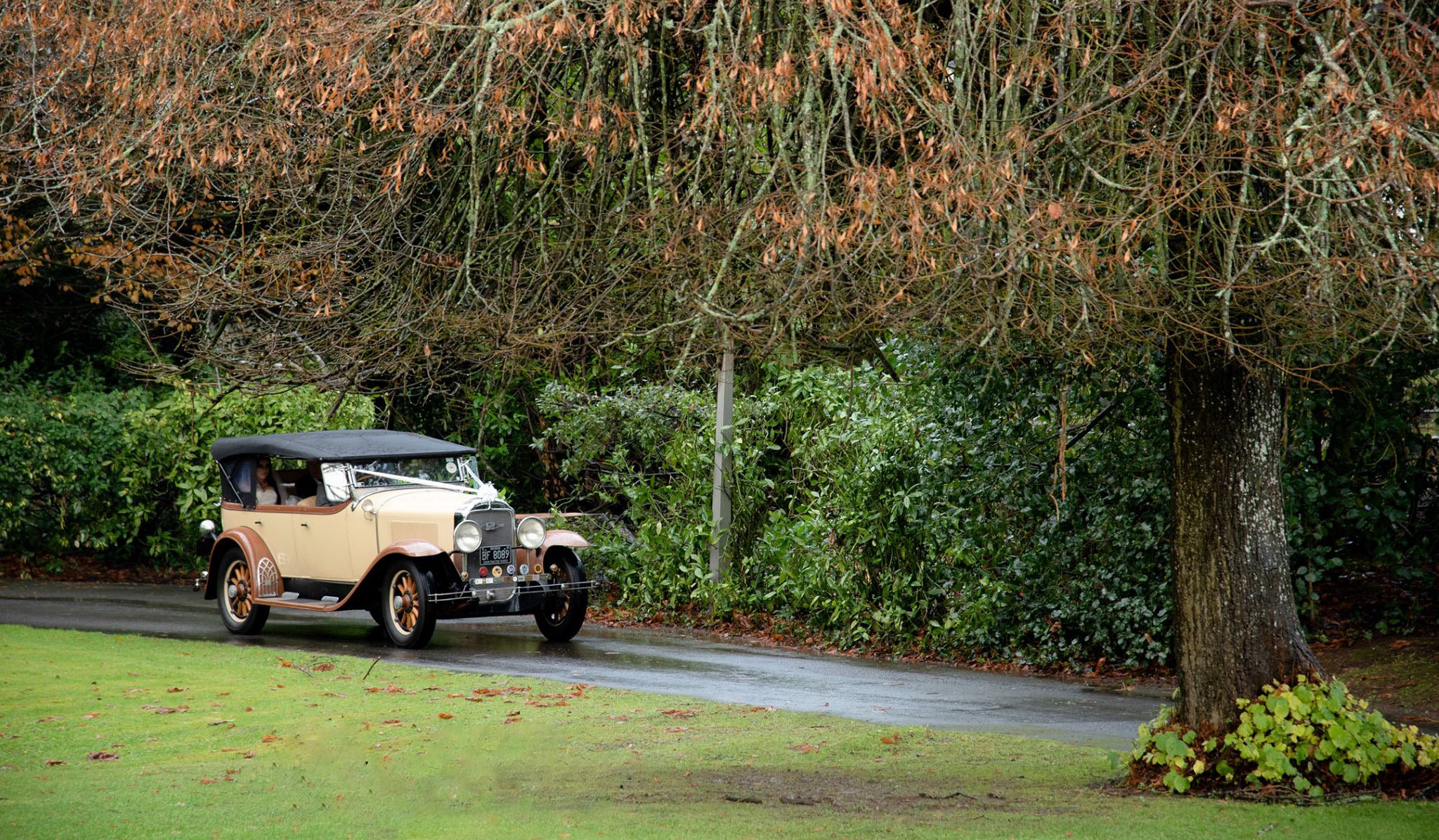 Wedding Car Hire Tiverton, Devon Modern, Classic & Vintage