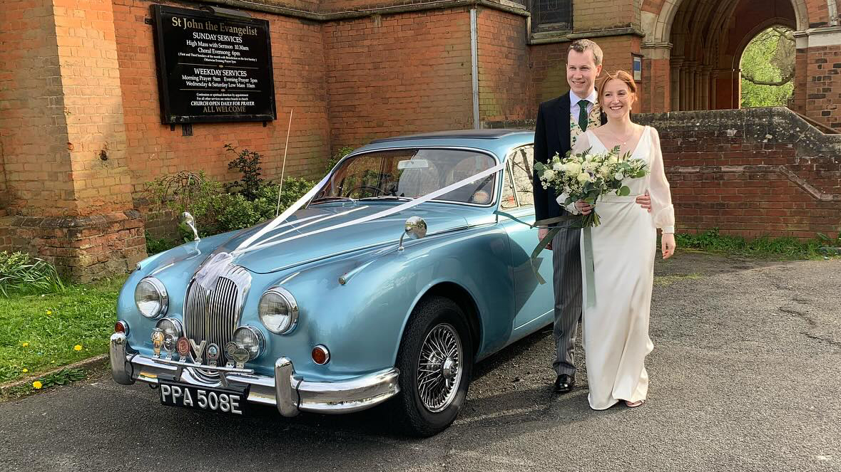 Wedding Car Hire Walton-on-Thames Surrey - Classic & Vintage